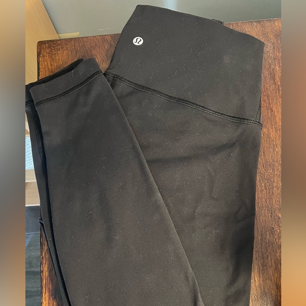 Lululemon black leggings size 8